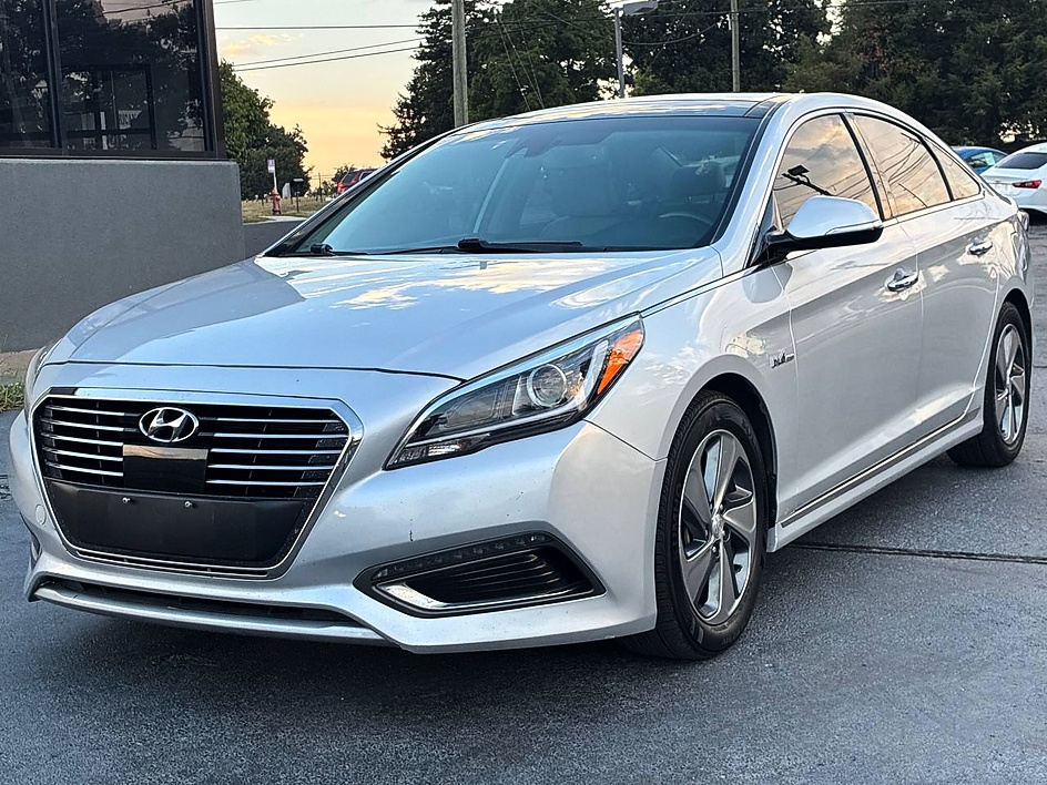 hyundai sonata hybrid 2017 KMHE34L12HA050800 image hyundai sonata hybrid 2017 KMHE34L12HA050800 image